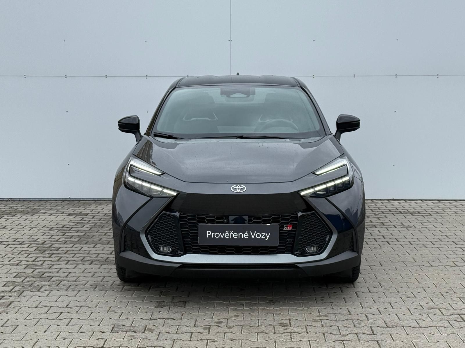 Toyota C-HR, 2,0 HEV e-CVT GR Sport - fotka 4