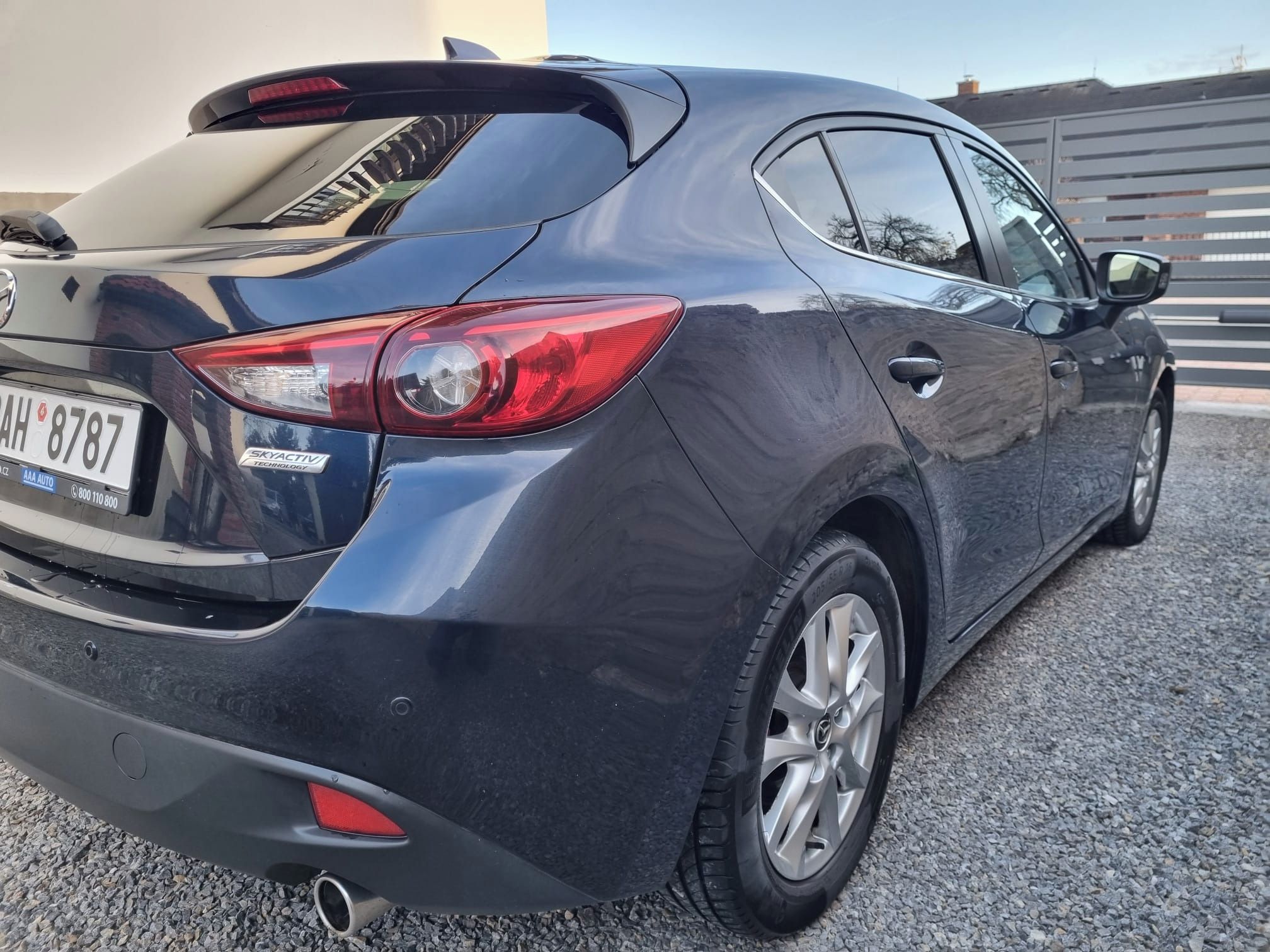 Mazda 3, Mazda 2.0 D 110 kW - fotka 4