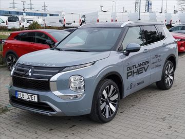 2.4 PHEV PAKET PREMIUM  INSTYL