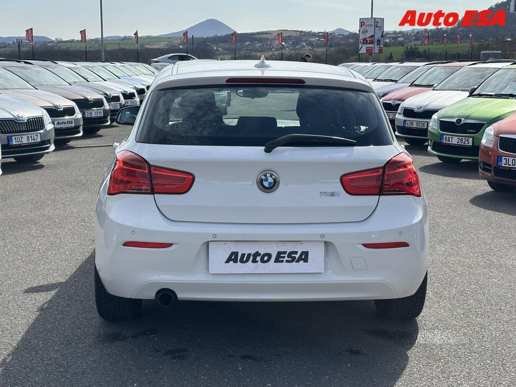 BMW Řada 1, 1.5i 1161,Klima - fotka 5