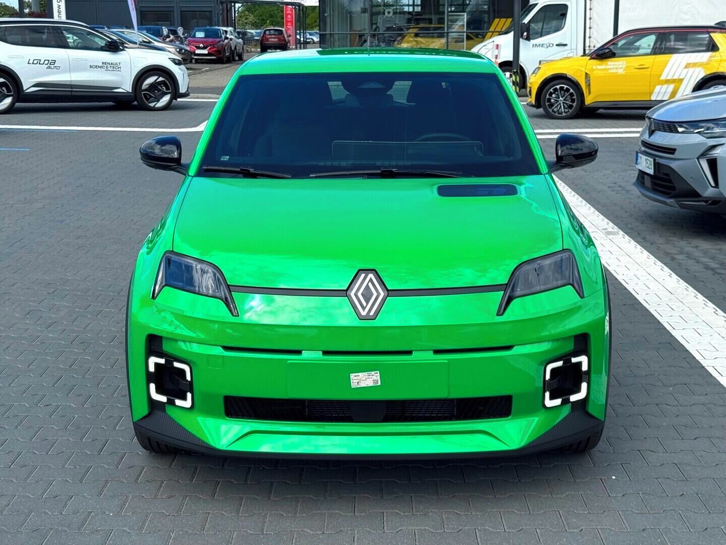Renault R5, E-TECH Evolution 40kWh   90 kW - fotka 3