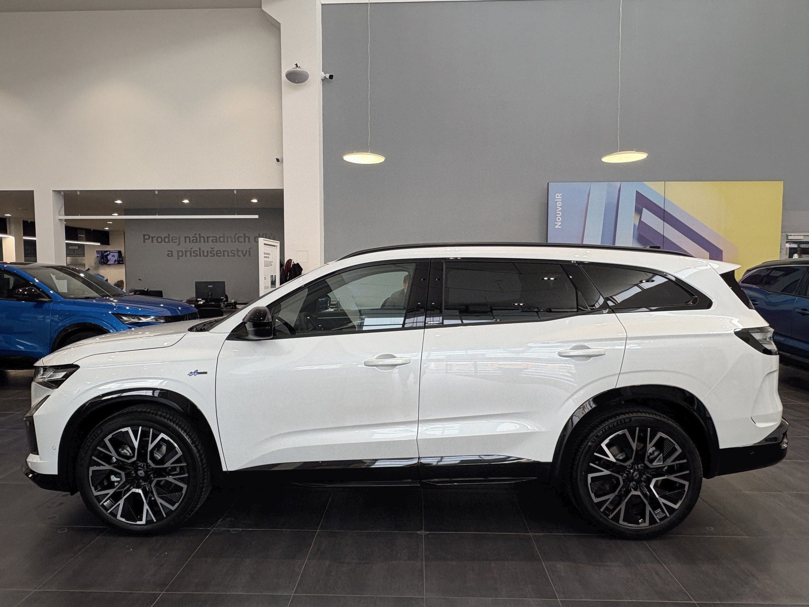 Renault Espace, esprit Alpine full hybrid E-Te - fotka 2