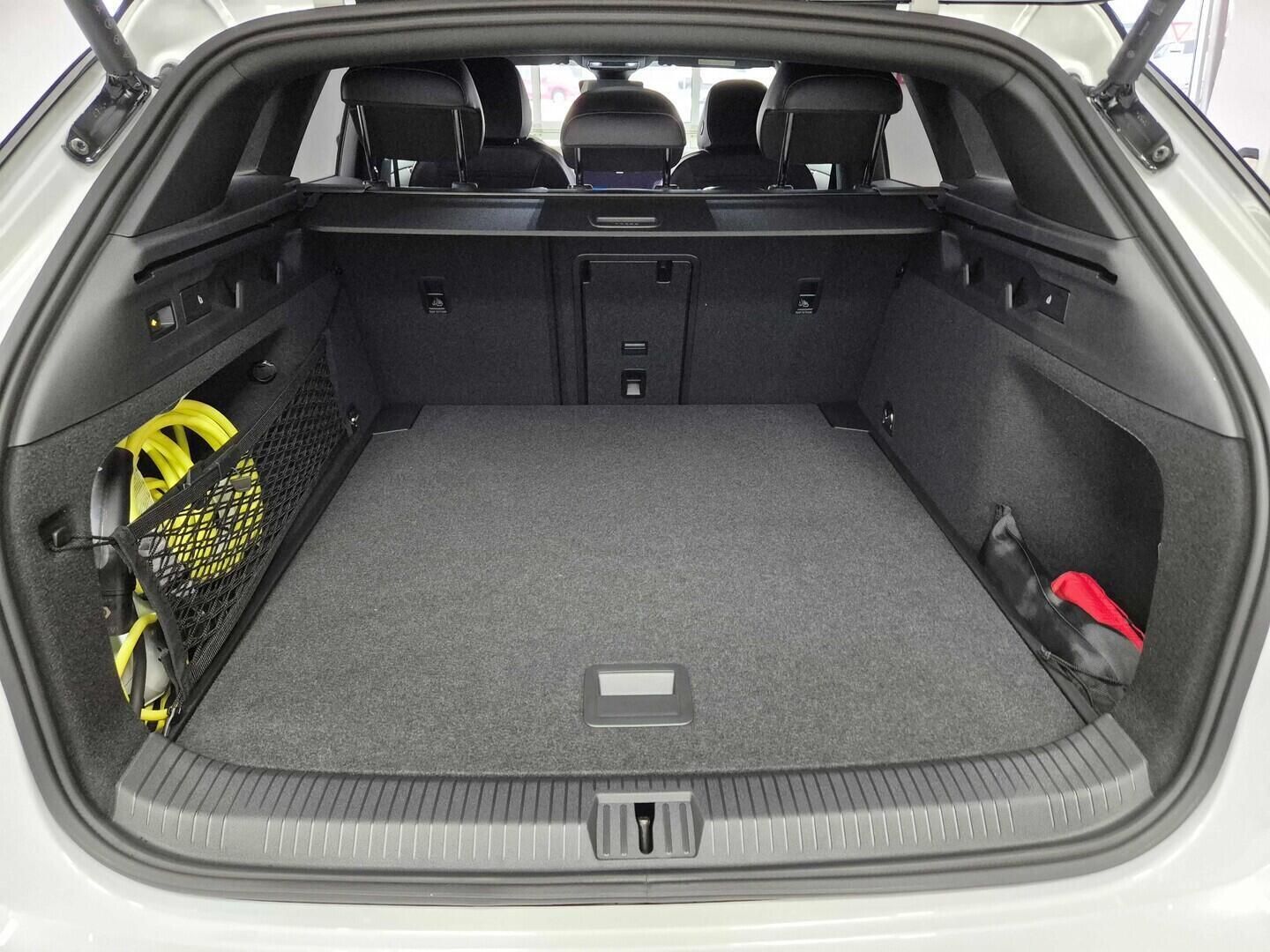 Volkswagen ID.7, Tourer Pro People 77 kWh 210 k - fotka 5