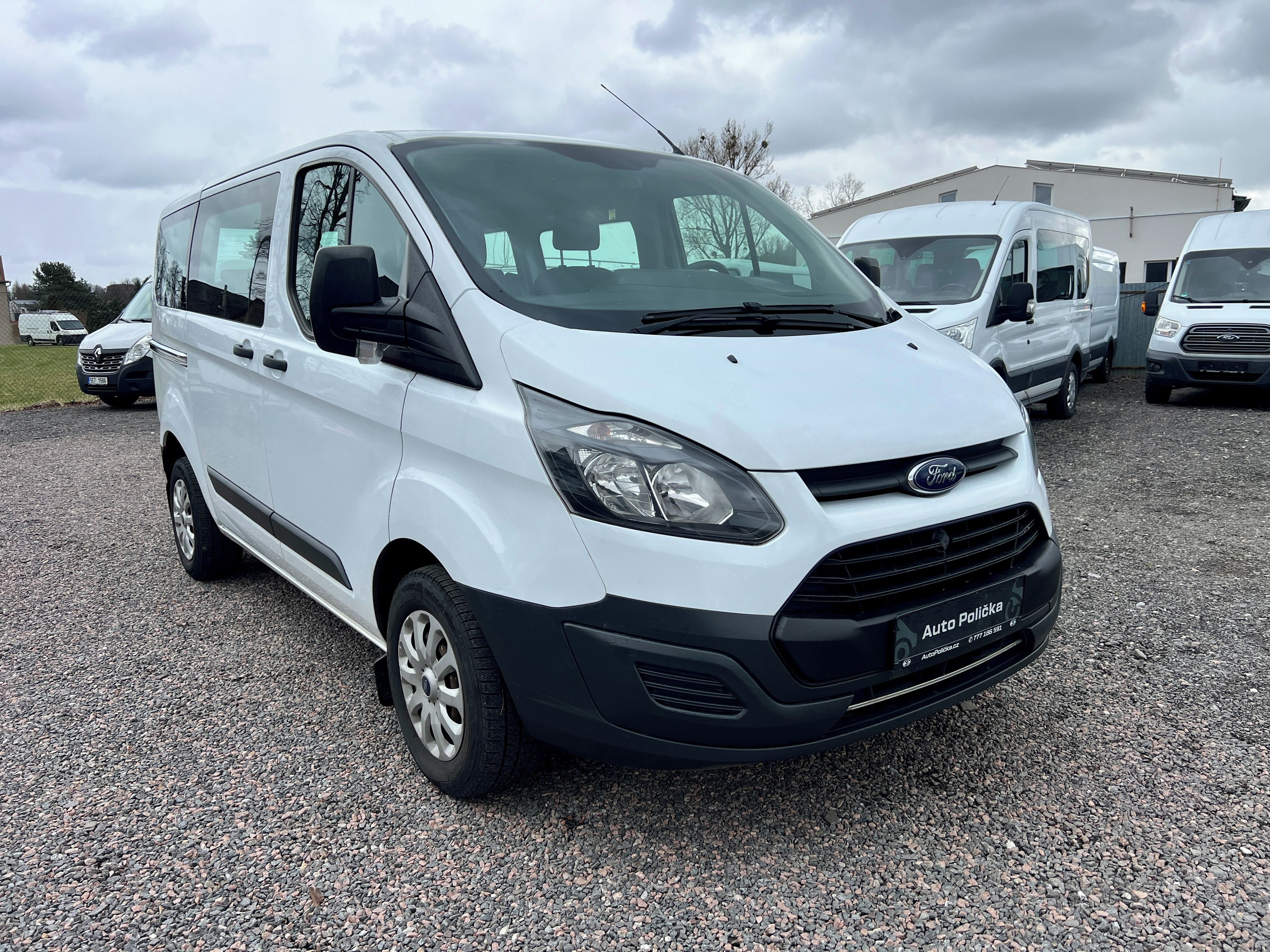 Ford Transit Custom, 2.0d 9 míst,L1,Klima,Stav - fotka 4