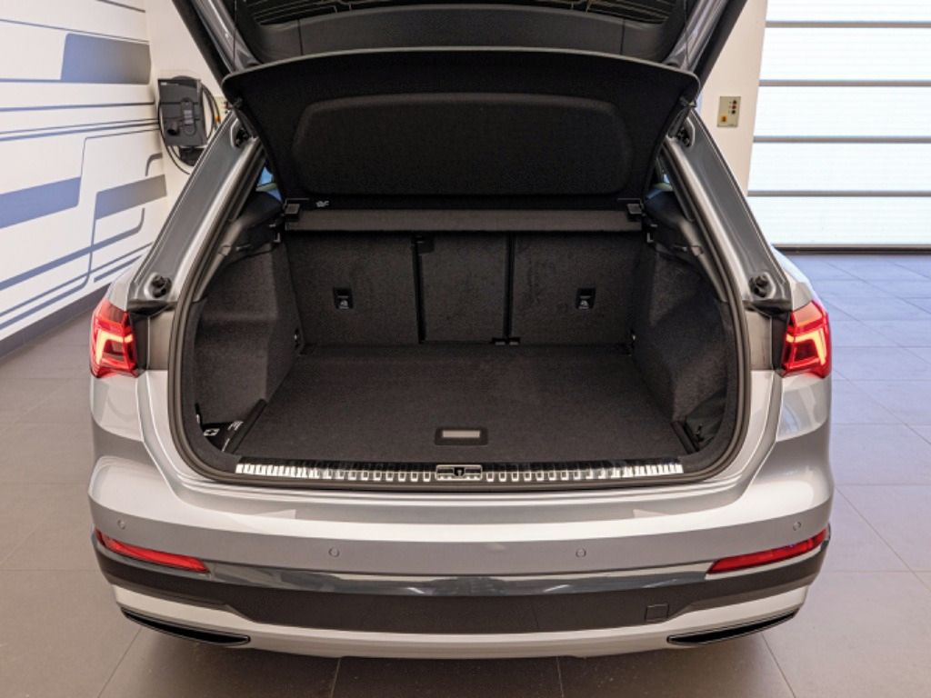 Audi Q3, Advanced 35 1.5 TFSI - fotka 6