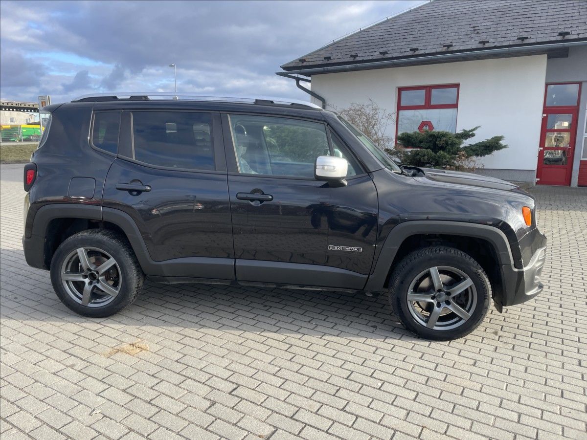 Jeep Renegade, 2,0 CRD 103kw 4x4 LIMITED odp. - fotka 5