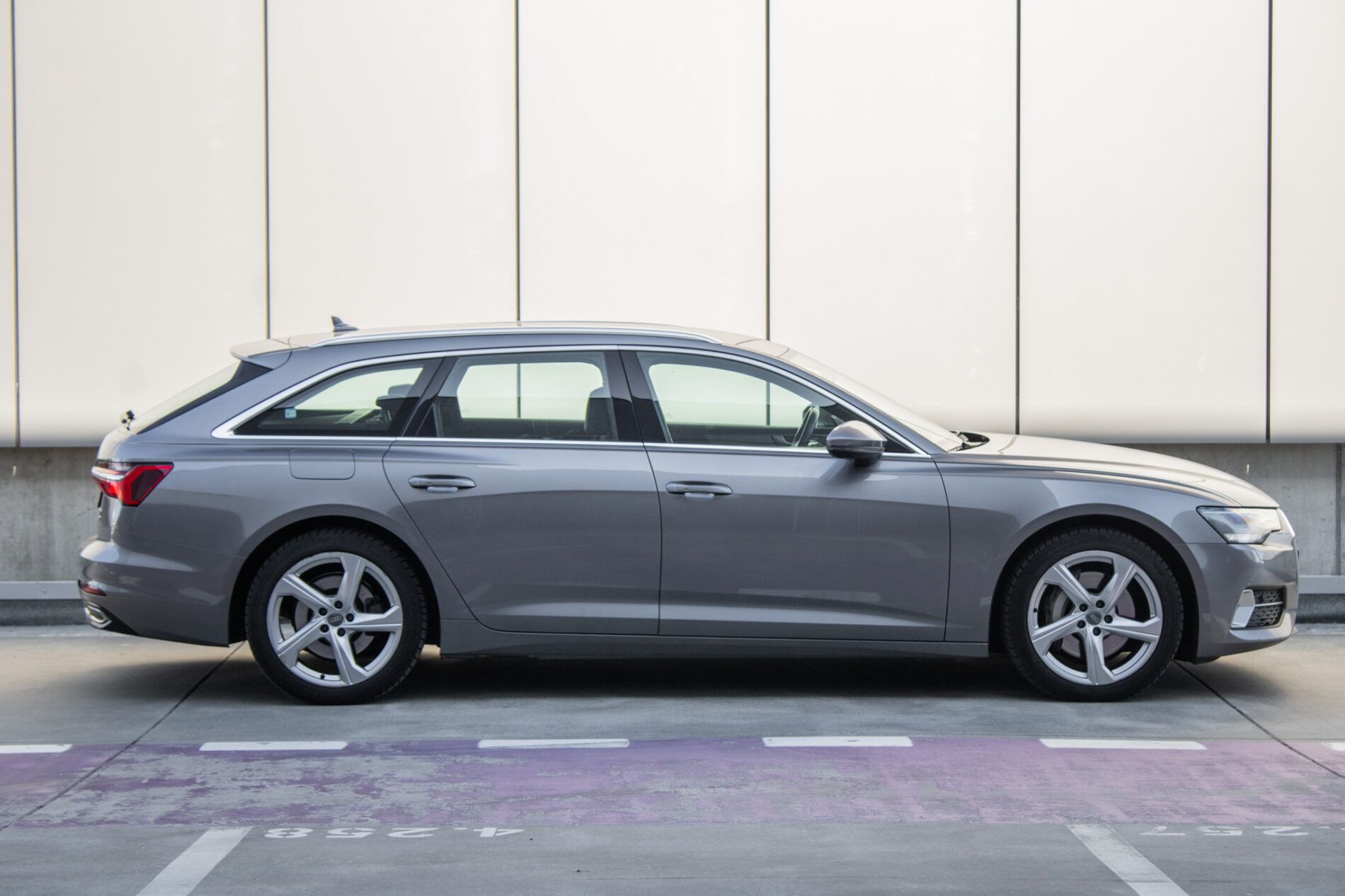 Audi A6 Avant - fotka 4