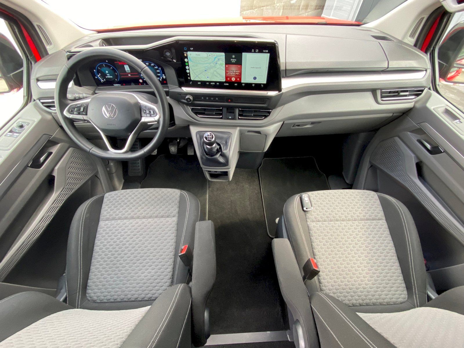 Volkswagen Caravelle, Entry Life 2.0 TDI DR 110 kW - fotka 5