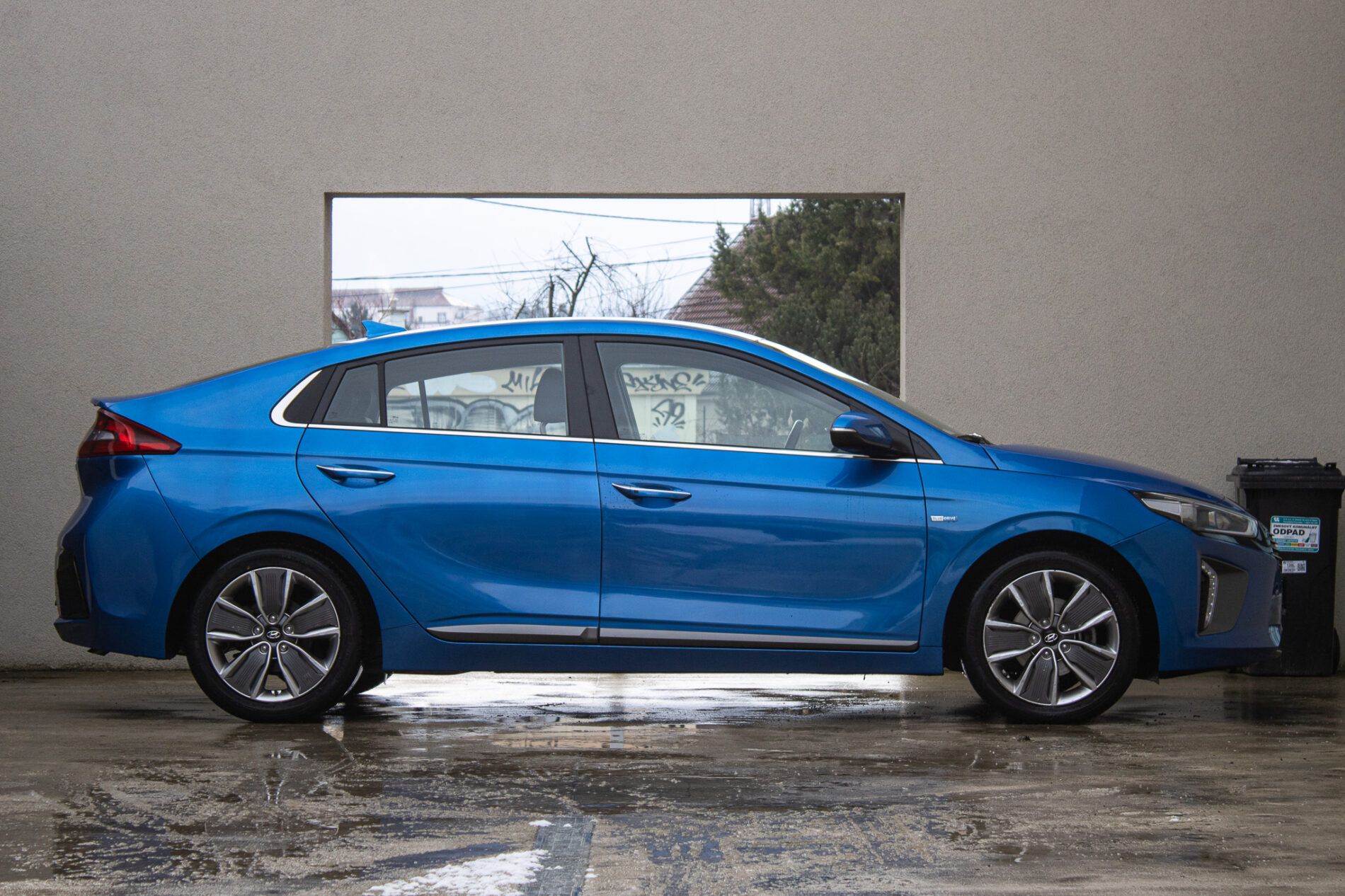 Hyundai Ioniq - fotka 4