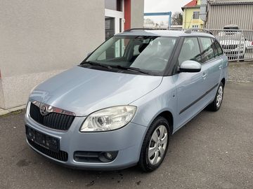 1.4 16V 63kW Klimatizace