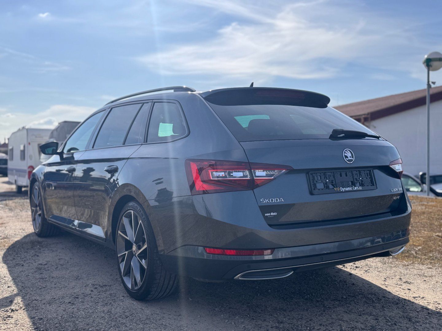 Škoda Superb, 2.0 TDI DSG 4x4 Sportline - fotka 5