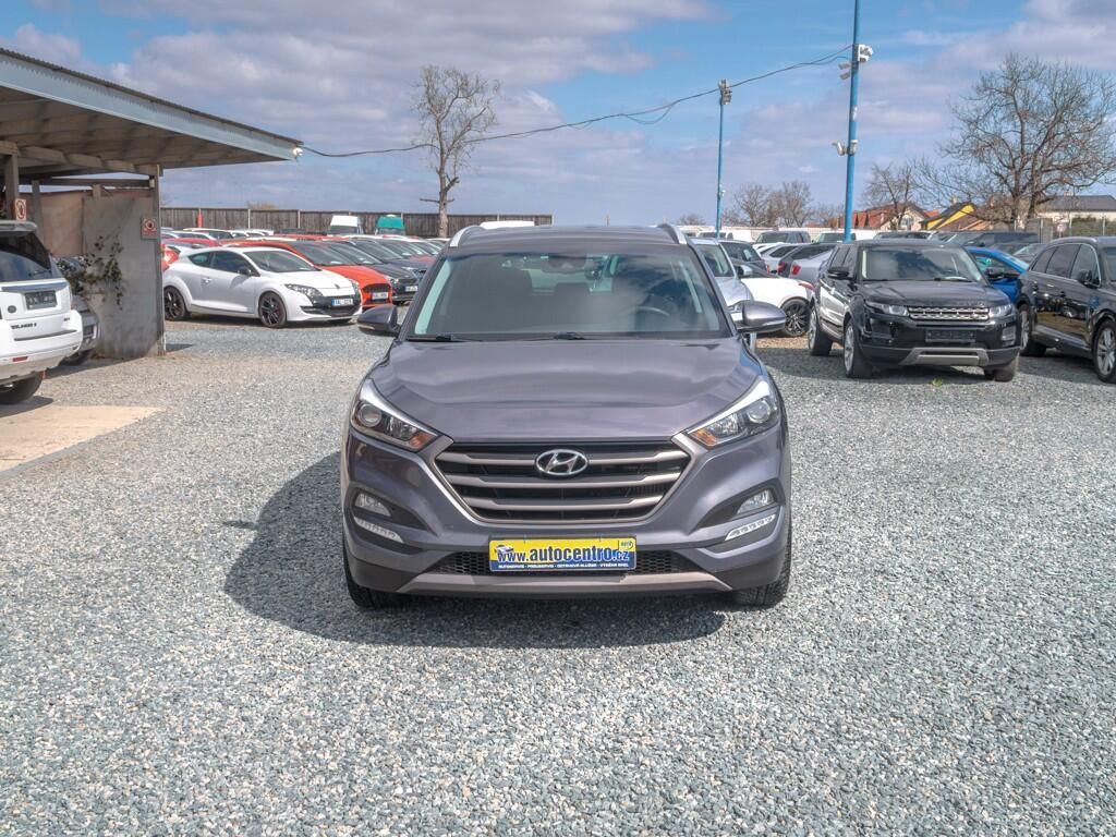Hyundai Tucson, ČR 1.7D 85KW – 49.550km - fotka 2