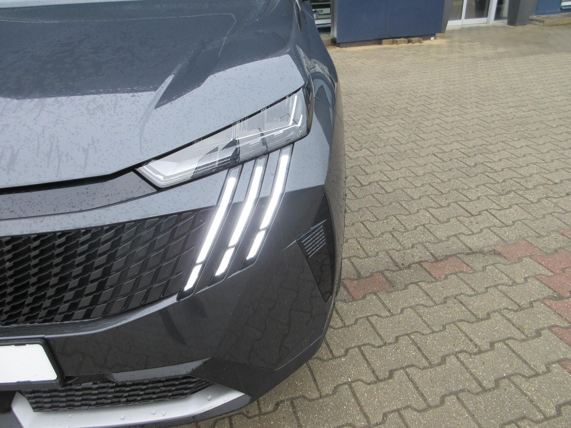 Peugeot 3008, ALLURE Hybrid 145 e-DCS6 - fotka 3