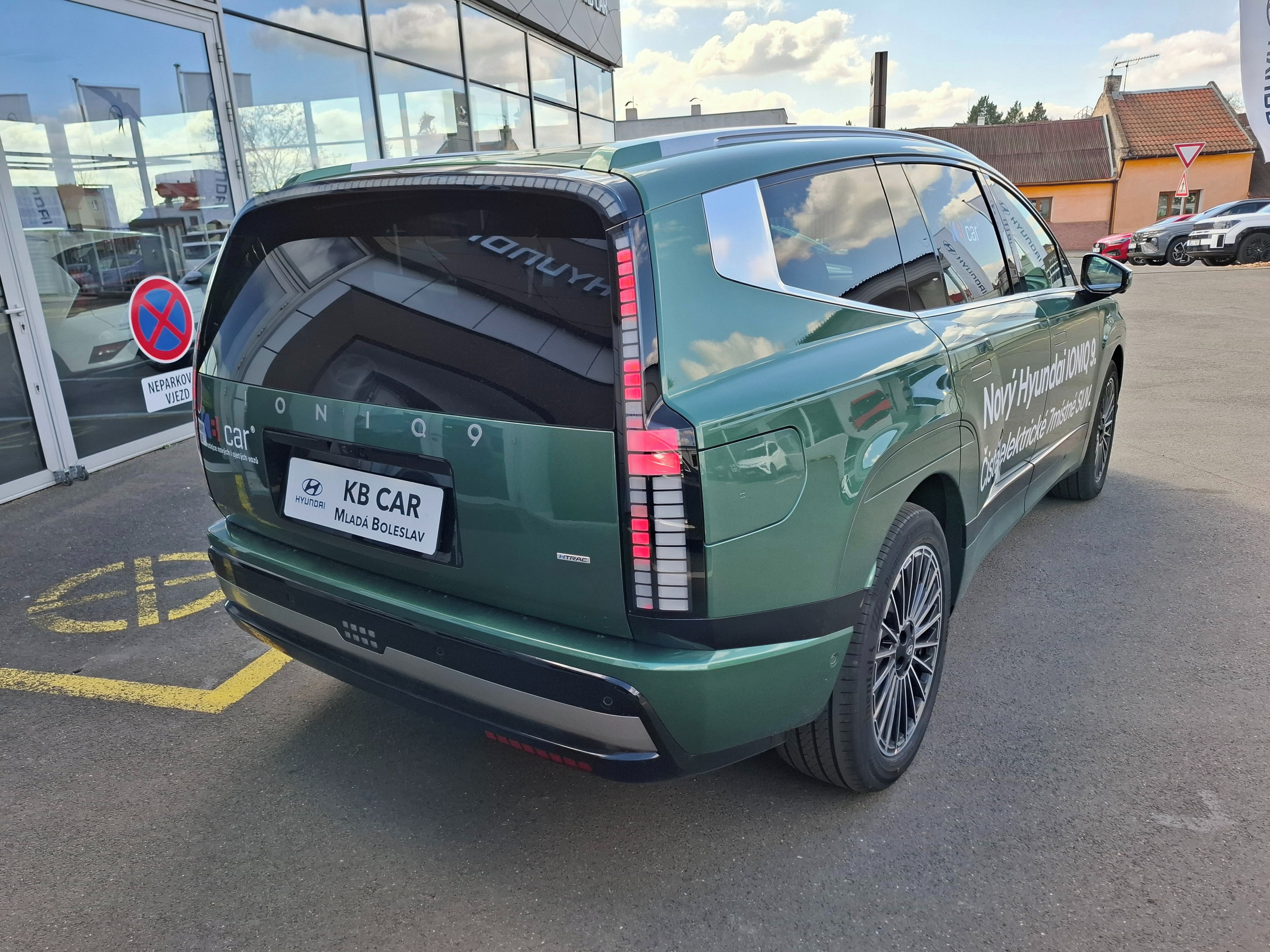 Hyundai Ioniq 9, 110kWh 226kW 7S CALLIGRAPH 4x4 - fotka 5