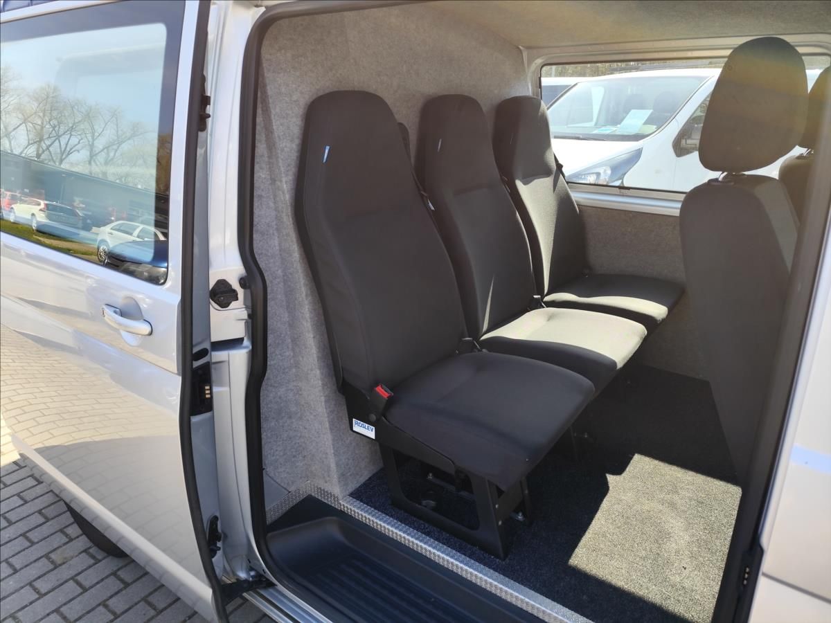 Volkswagen Transporter, 2,0TDI 110KW LONG 5MÍST DSG AC - fotka 4