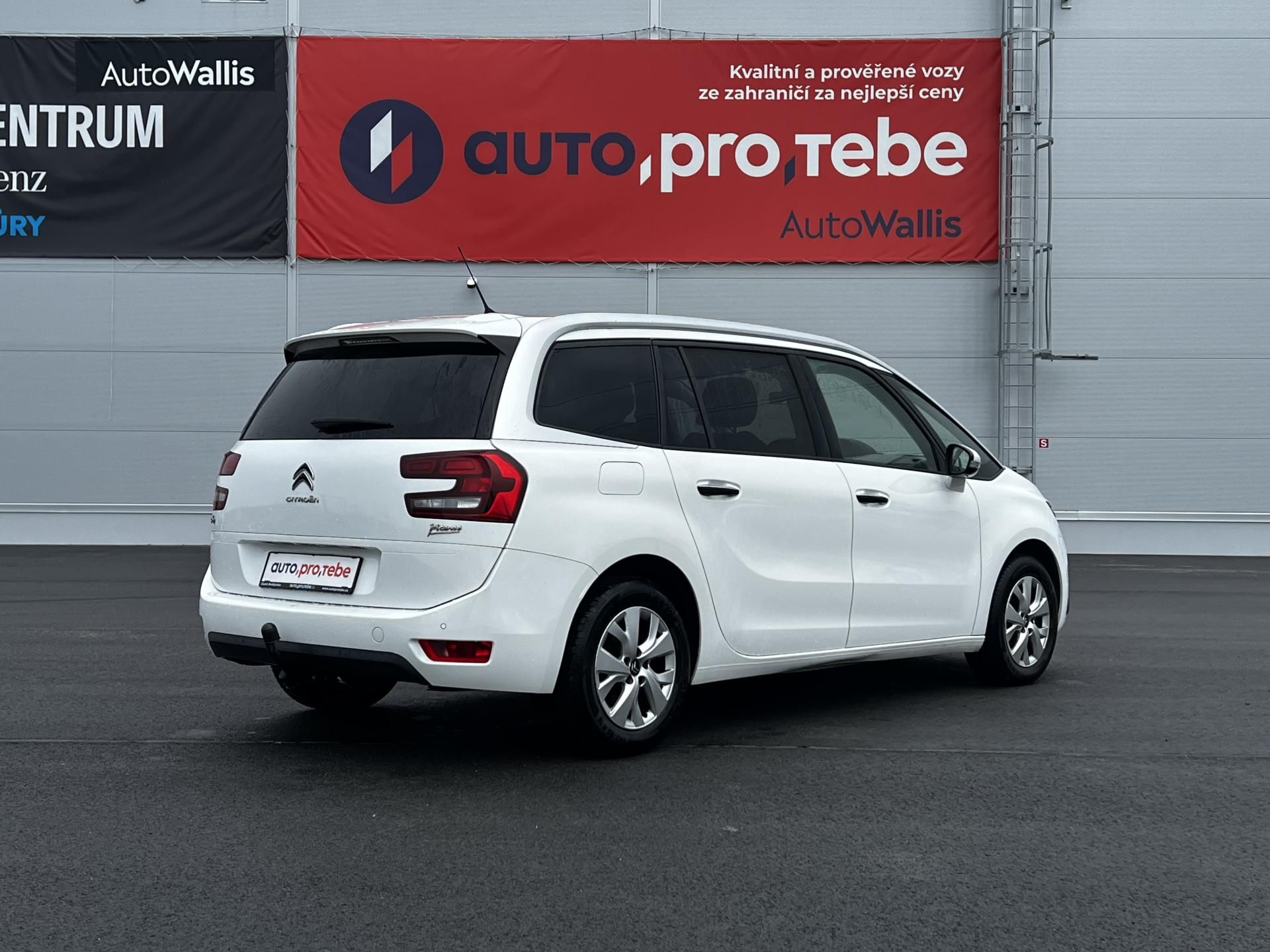 Citroën Grand C4 Picasso, 1.2PT 96kW 7-Míst Feel1 TZ - fotka 4