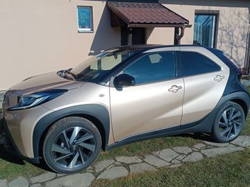 Prodám AYGO X výbava EXECUTIVE