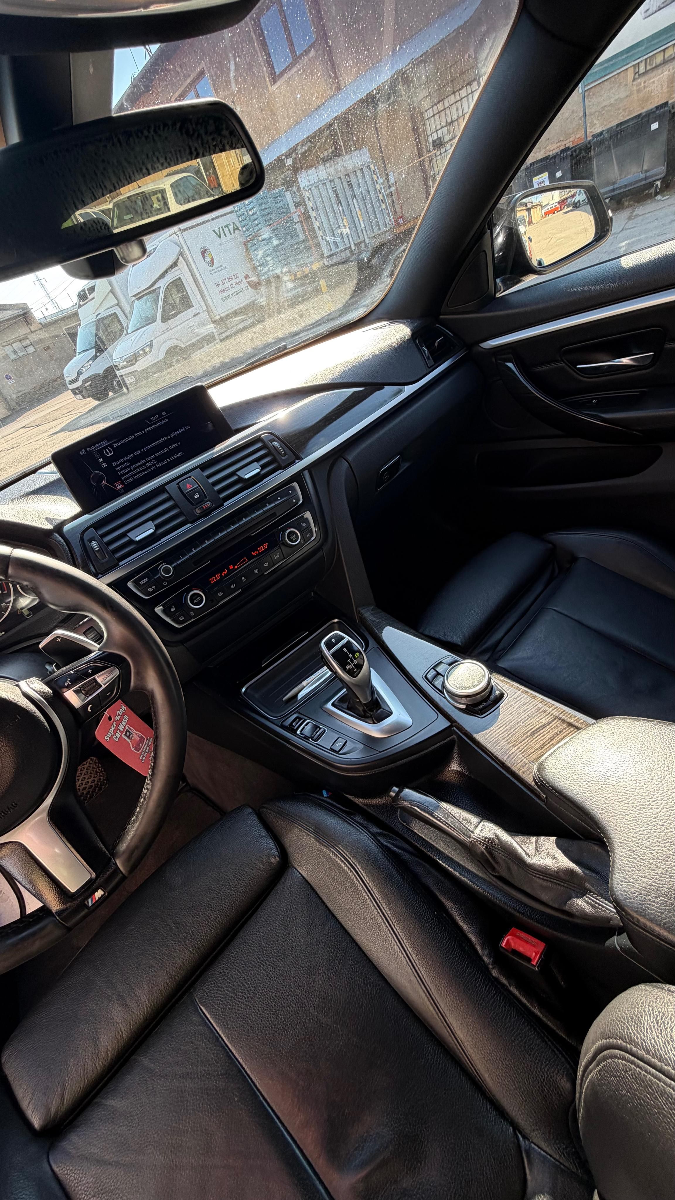 BMW Řada 4, Grand Coupe 420d Mpaket - fotka 4