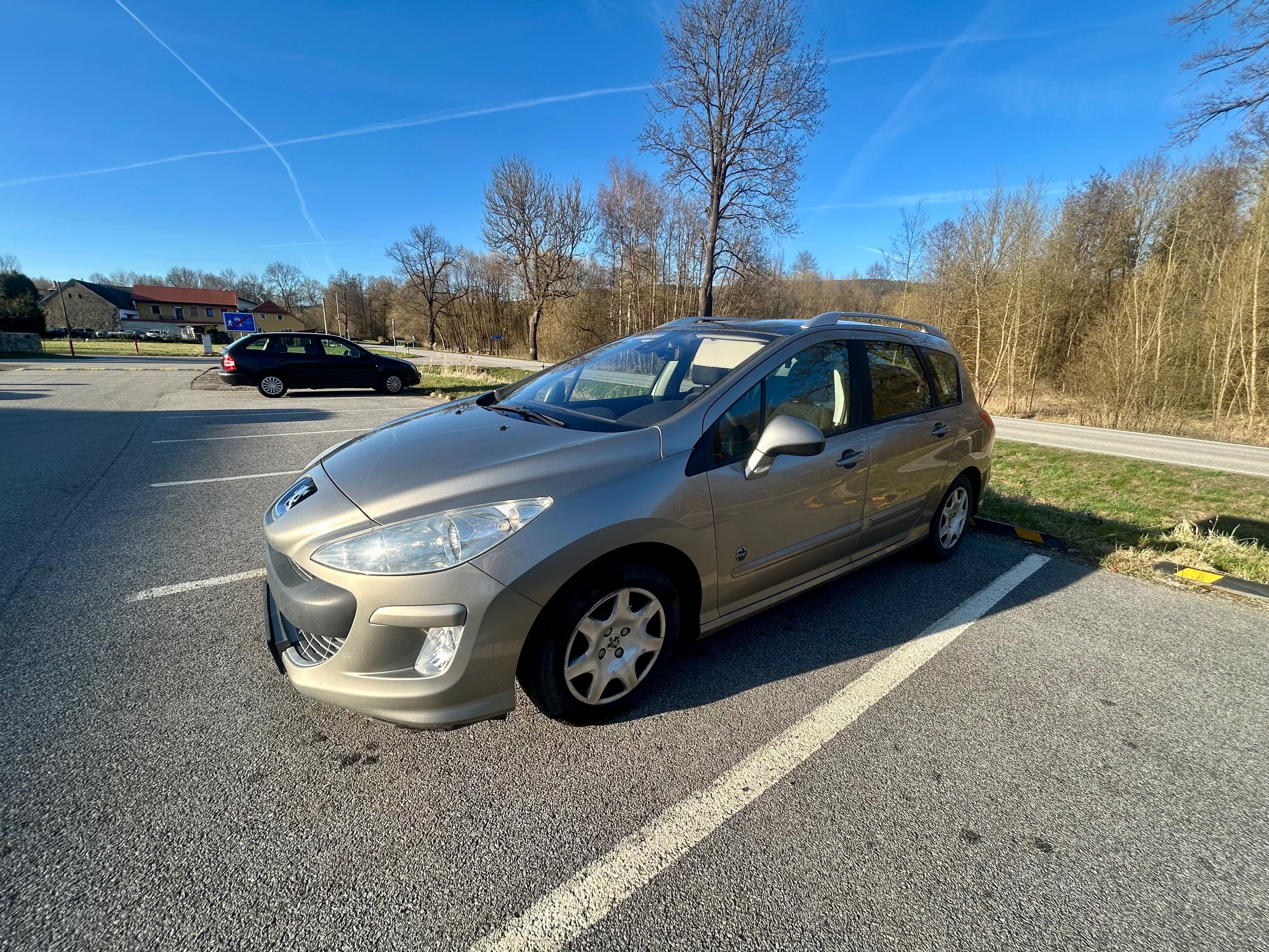 Peugeot 308, 1.6 HDi 82KW/ČR/PANORAMA - fotka 4