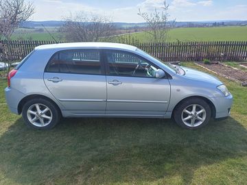 Toyota Corolla 1,4 benzín