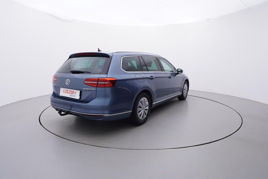 Volkswagen Passat Variant, HIGHLINE 2.0 TDI 110 kW - fotka 5