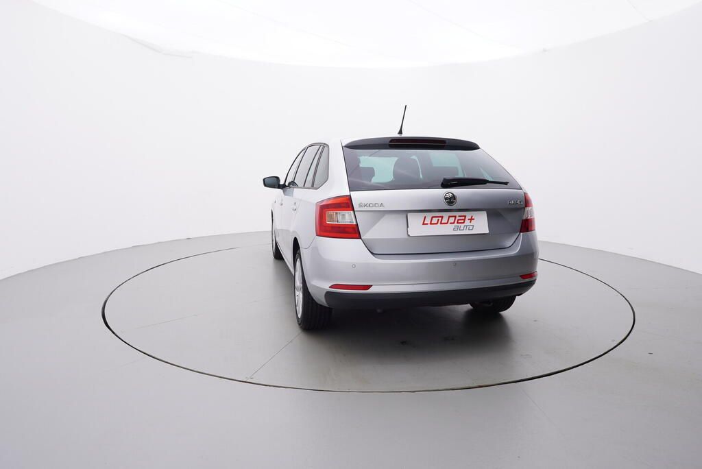 Škoda Rapid, Elegance 1.6 TDI 66 kW - fotka 4