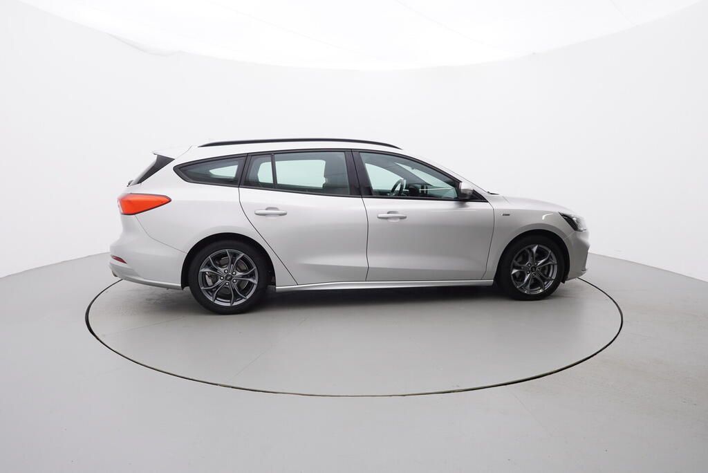 Ford Focus, ST-Line 1.0 92 kW - fotka 6