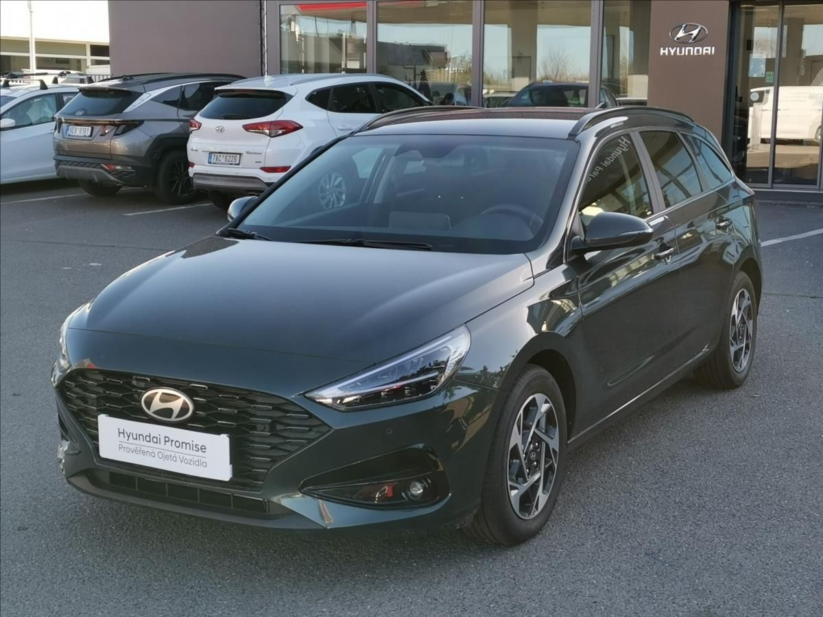 Hyundai i30, 1,6 T-GDI WG DCT STYLE SAFETY - fotka 2