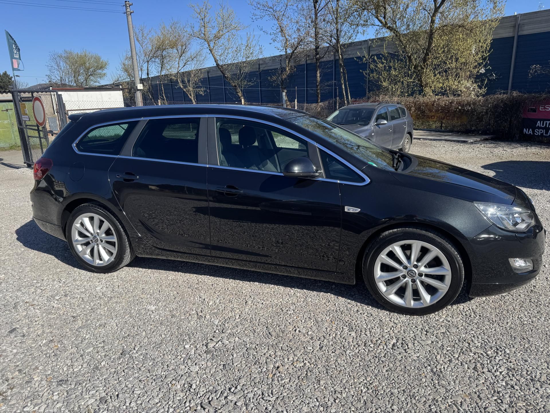 Opel Astra, 1.6(132KW)SPORTS TOURER - fotka 3