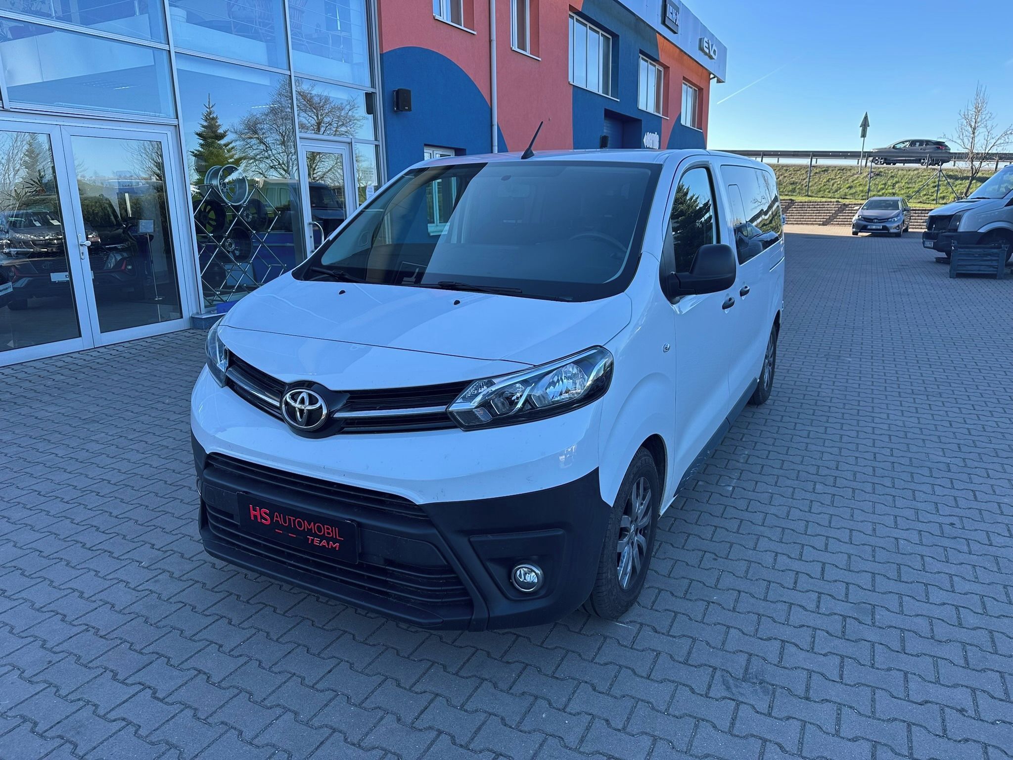Toyota Proace Verso, 1,5 D-4D 88kW, 9 míst, záruka - fotka 2