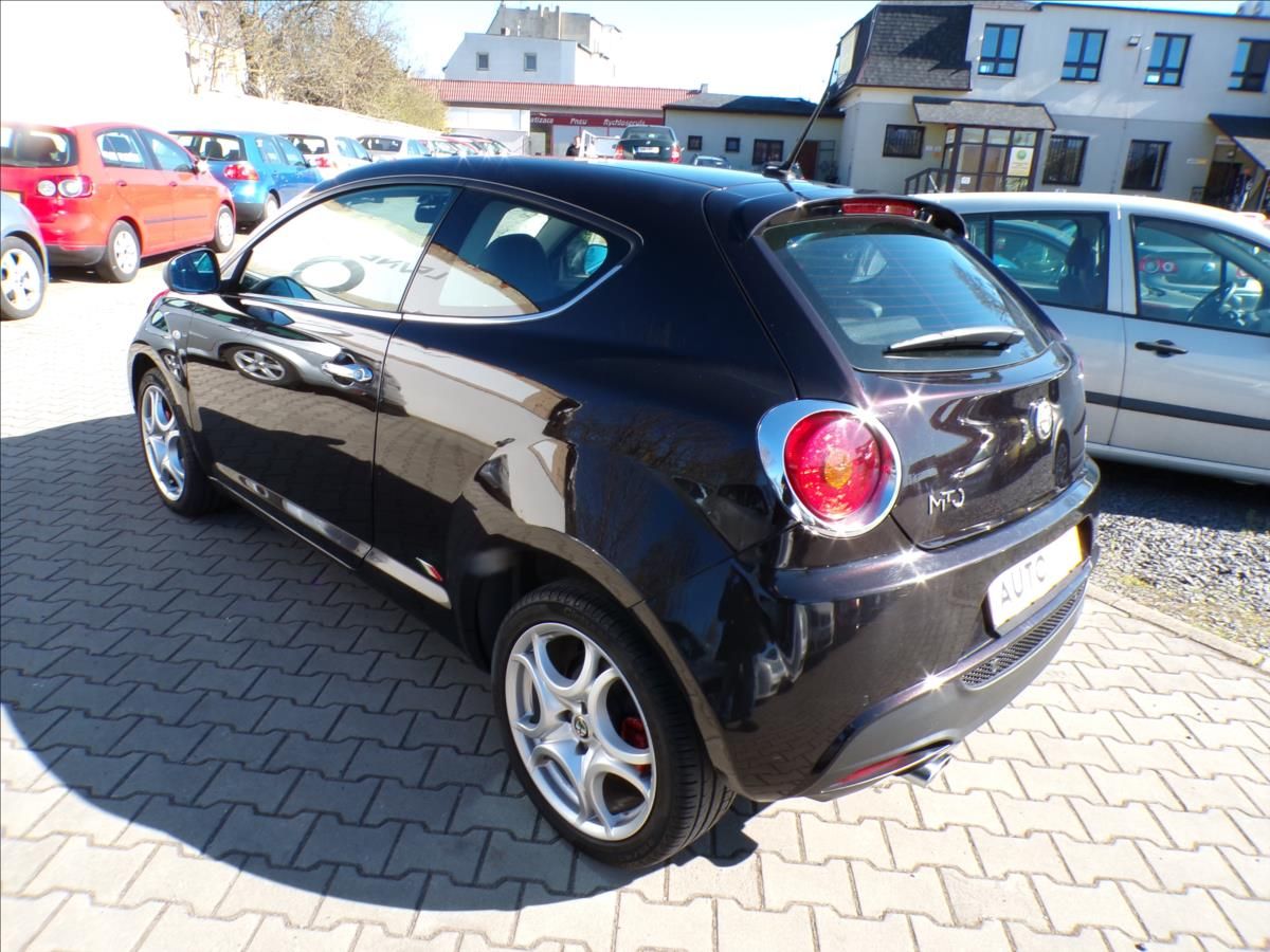Alfa Romeo MiTo, 1,6 JTD 88KW  NAVI,KŮŽE,SER.KN - fotka 4
