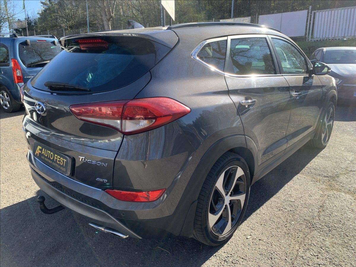 Hyundai Tucson, 2,0 CRDI 4x4 STYLE PREMIUM - fotka 5