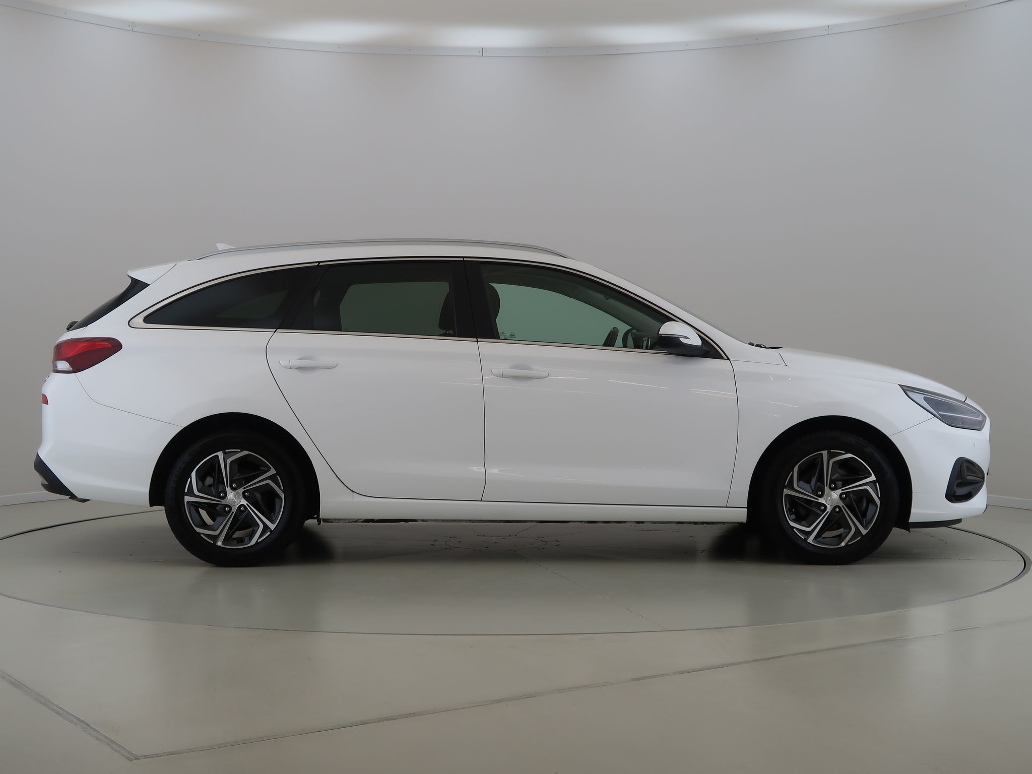 Hyundai i30, 1.0T-GDI,88kW,CZ,Kombi - fotka 4