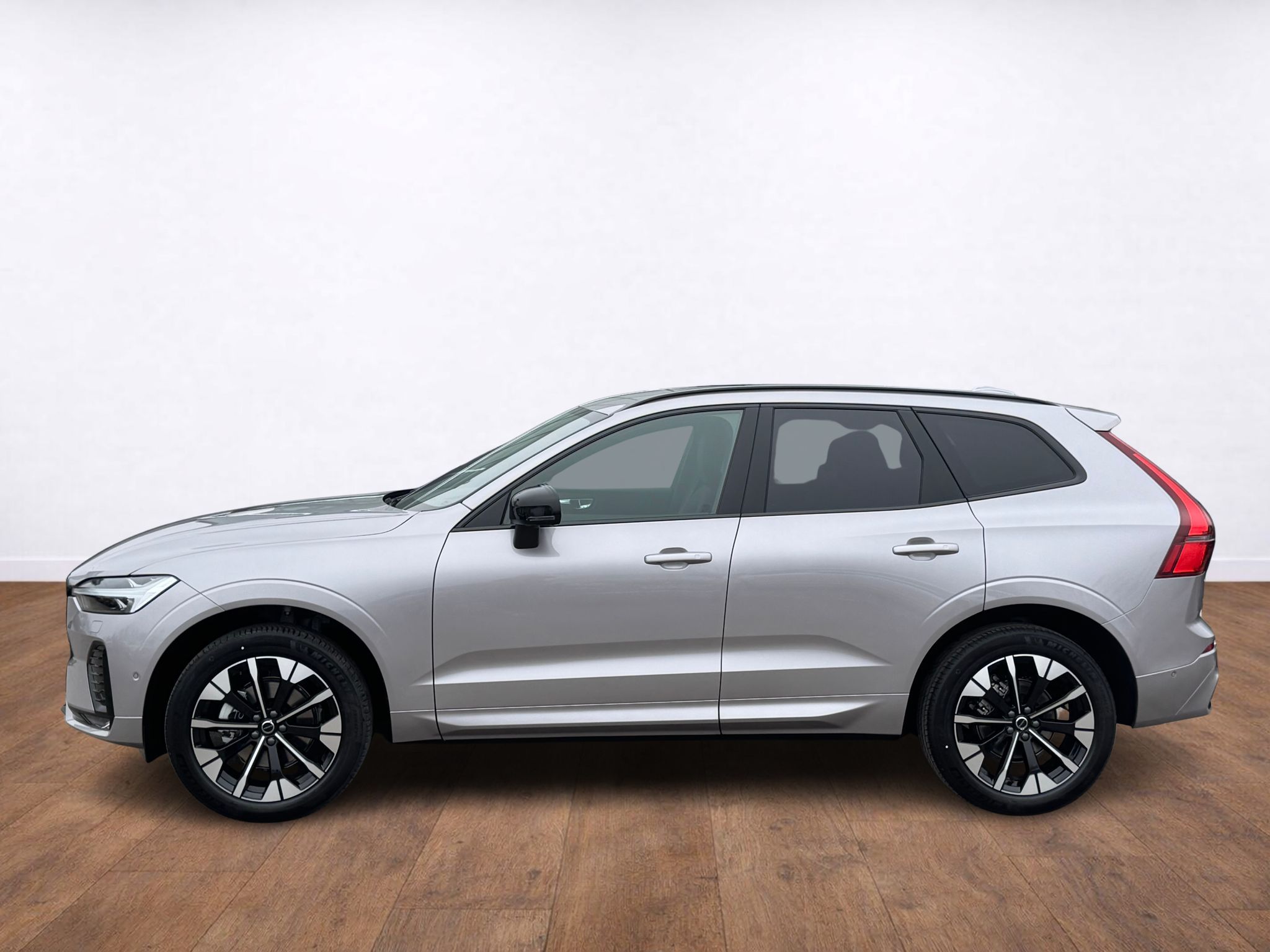 Volvo XC60, PLUS B5, 360°, FULL LED - fotka 2