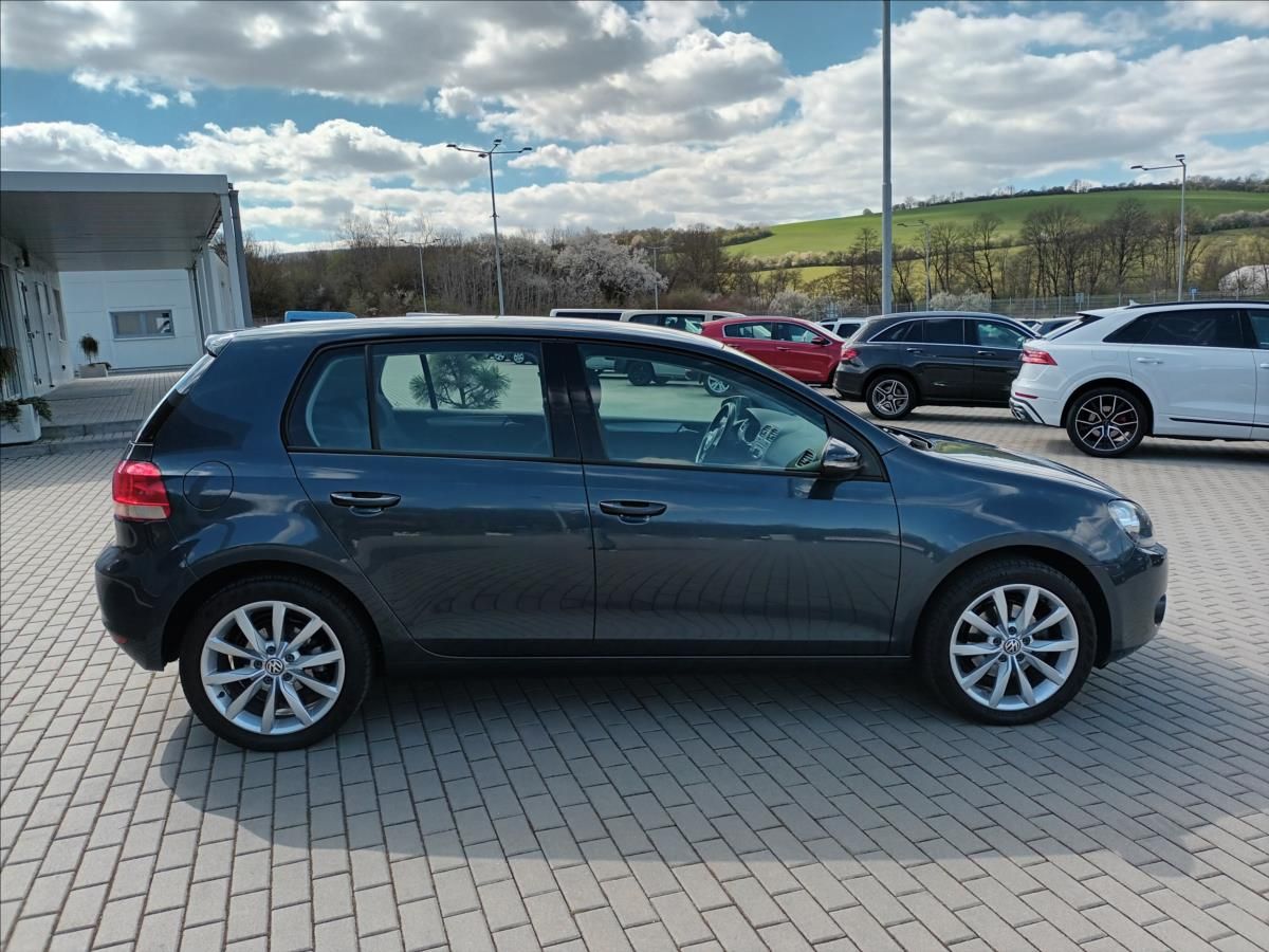 Volkswagen Golf, 1,4 16V,59KW,TREND,KLIMA,VÝHŘE - fotka 4