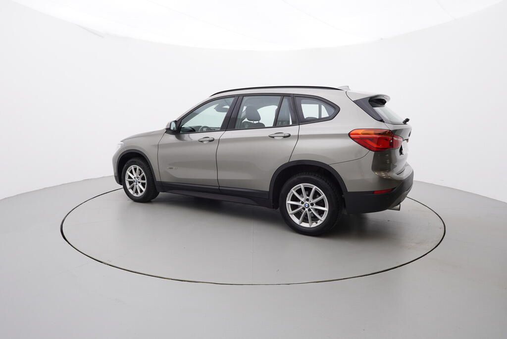 BMW X1, 2.0 110 kW - fotka 3