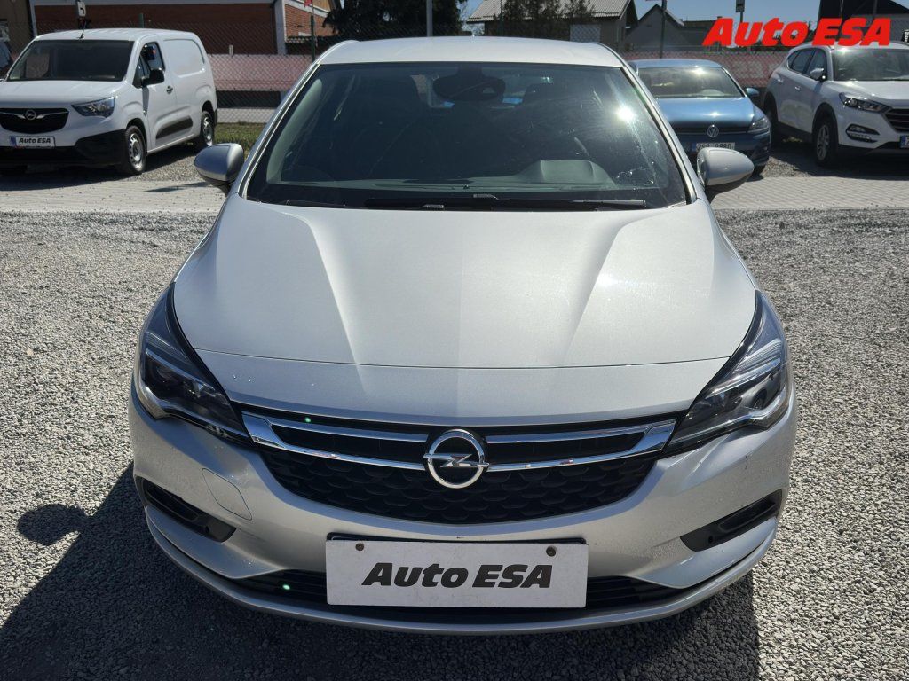 Opel Astra, 1.4 T,ČR,AC,výhřev sed. - fotka 2