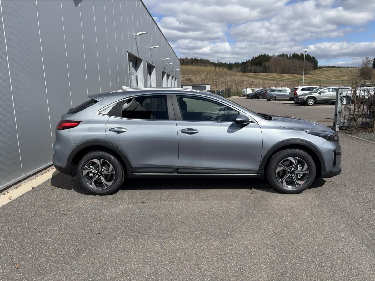 Kia XCee´d, 1,6   7DCT EXCLUSIVE - fotka 5
