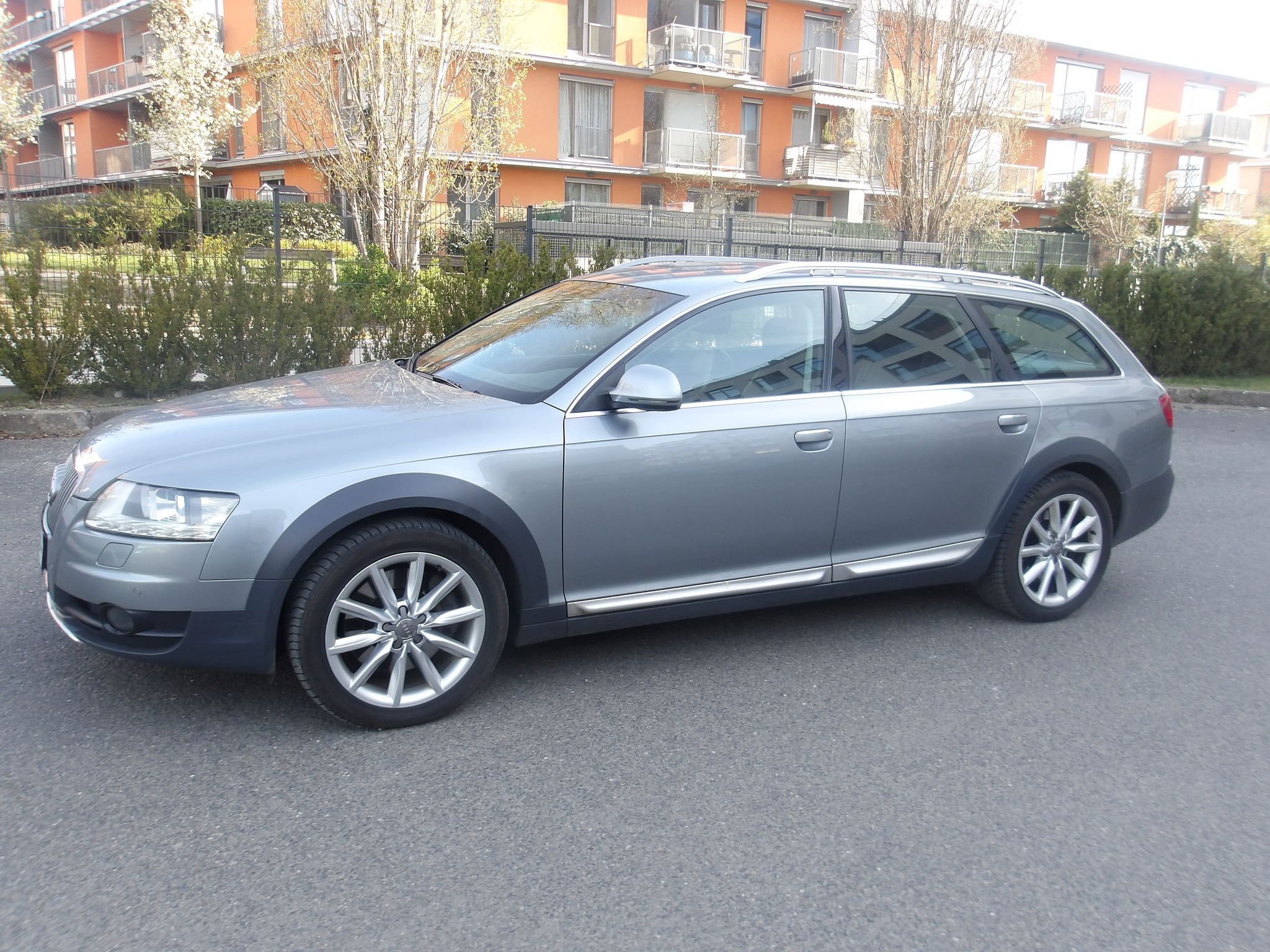 Audi A6, ALLROAD 3,0TDi 4x4 1.MAJ.!!!