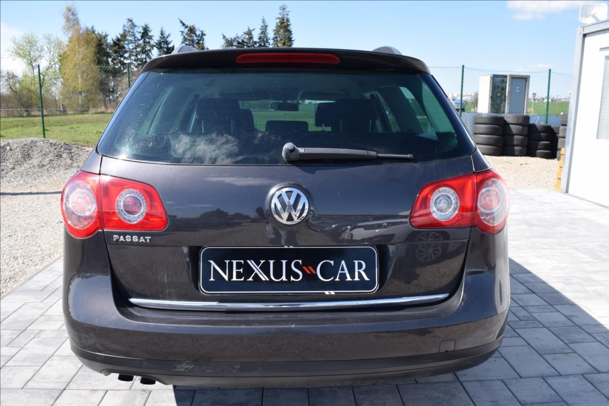 Volkswagen Passat, 1,9 TDI 77KW KLIMA 1XMAJITEL - fotka 5