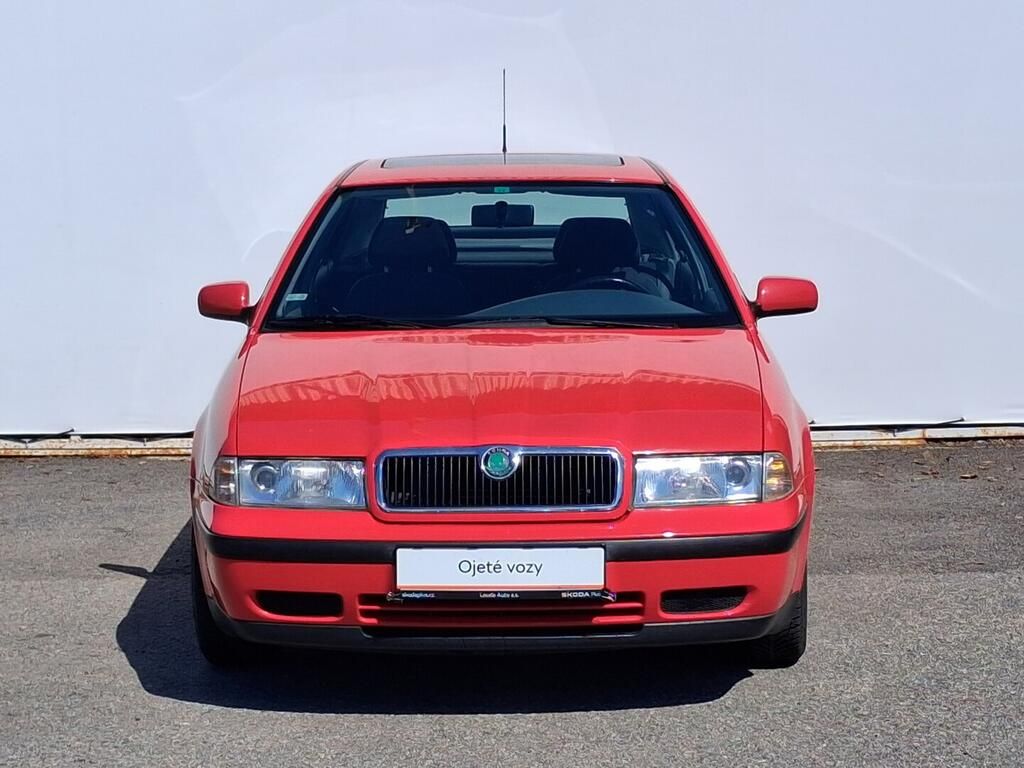 Škoda Octavia, 1.6 AEE 55 kW - fotka 4