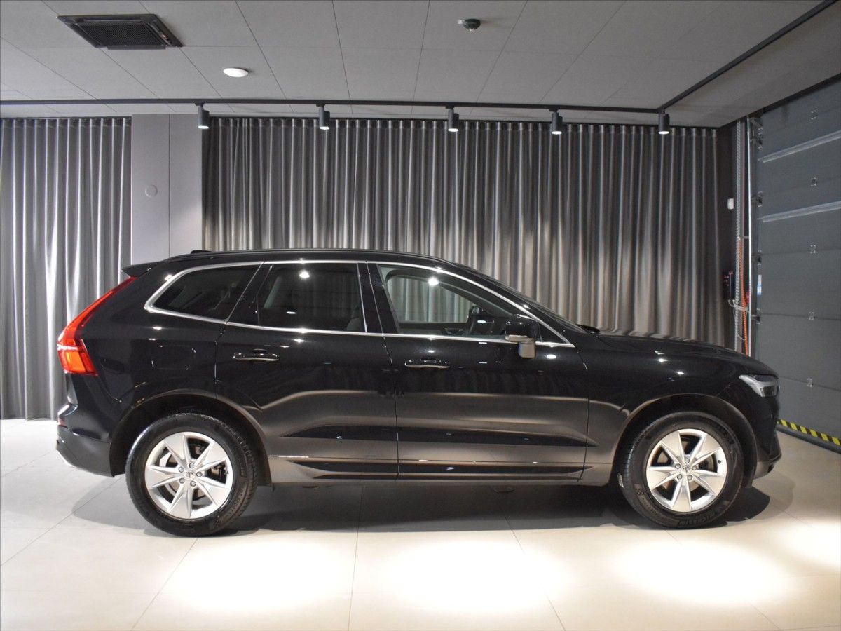 Volvo XC60, 2,0 B5 AWD CORE BLIS,Bezklíč - fotka 3