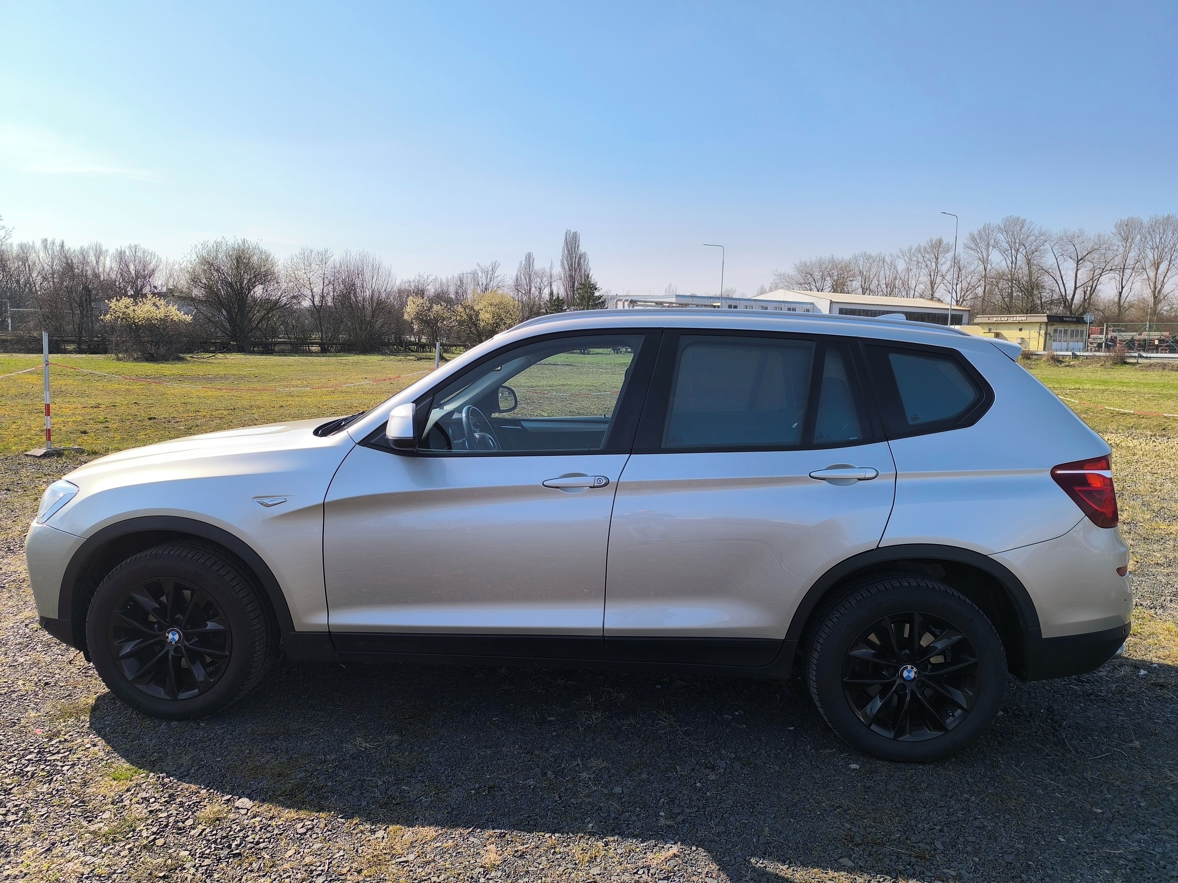 BMW X3, BMW X3 xDrive 2.0D 140kW - fotka 4