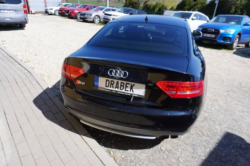 Audi S5, 4,2 260KW - fotka 4