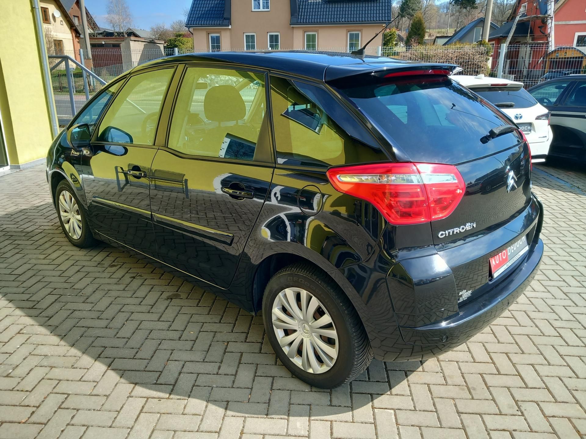 Citroën C4 Picasso, 1,6HDi SERVISKA NAVI  NOVÁ STK - fotka 5