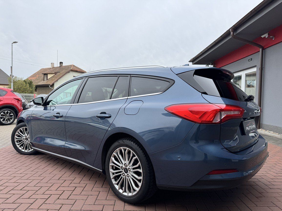 Ford Focus, 2.0TDCi Titanium LED Kamera - fotka 3