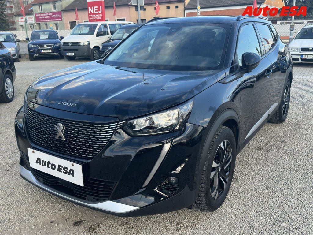 Peugeot 2008, 1.2PT,1.maj,ČR,Allure - fotka 3