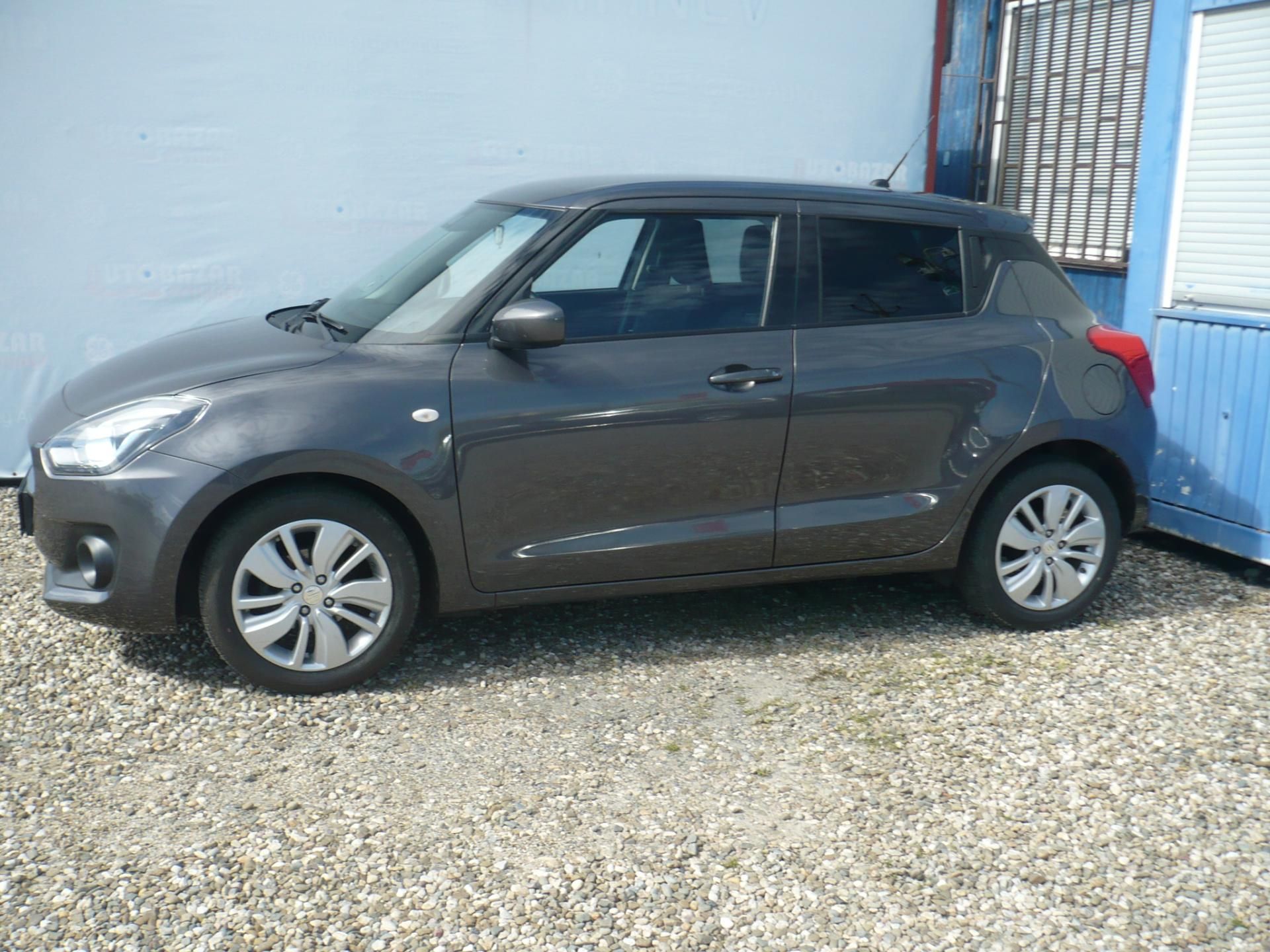 Suzuki Swift, 1.2i 61Kw Klima - fotka 3