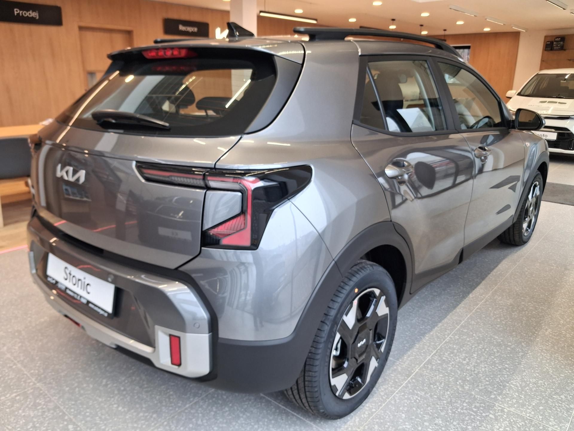 Kia Stonic, 1,0 T-GDi GPF SPIN - fotka 6