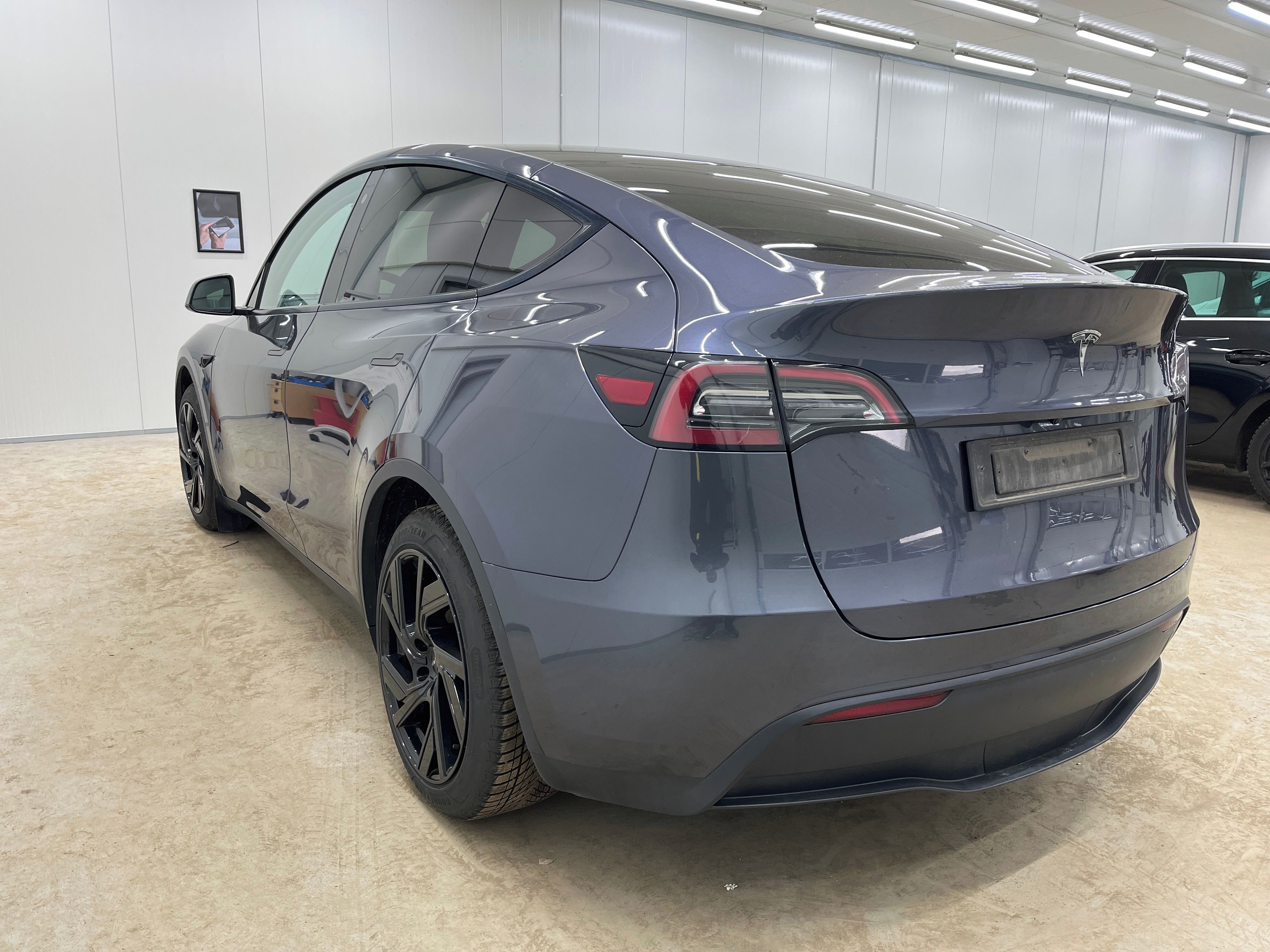 Tesla Model Y, Ryzen,LFP RWD,Záruka SoH 93% - fotka 2